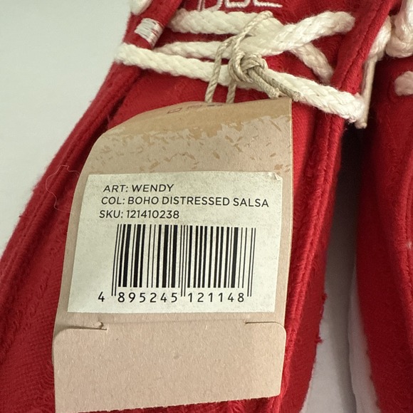 Hey Dude Shoes Womens Size 11 Wendy Boho Distressed Salsa RED NWT - Picture 4 of 8